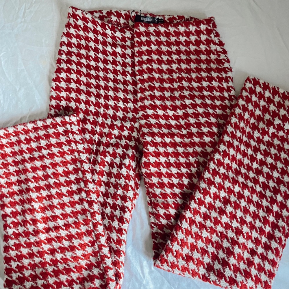 knit red and white patterned pants